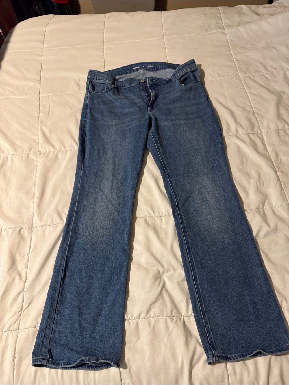 Classic Women's Blue Jeans - Comfortable Everyday Fit
